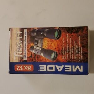 Meade High Performance Travel Binoculars. 8 X 32. With Travel Case. New In Box